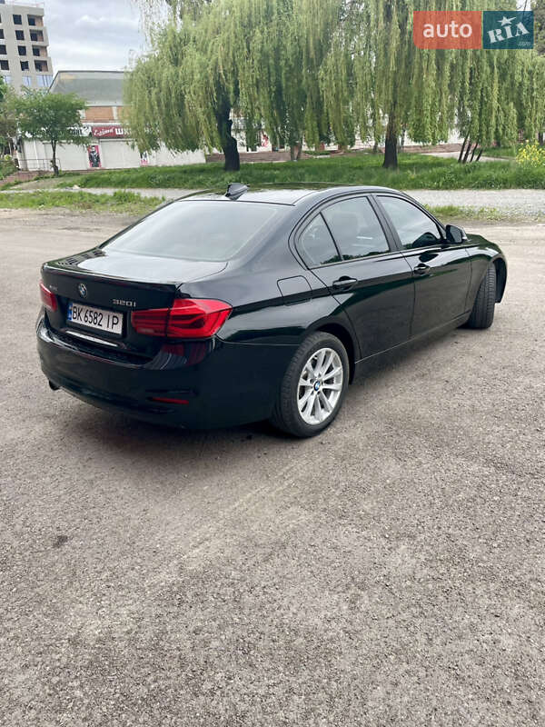 Седан BMW 3 Series 2016 в Рівному