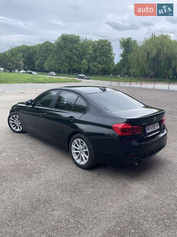 Седан BMW 3 Series 2016 в Рівному