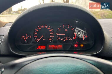 Седан BMW 3 Series 2002 в 