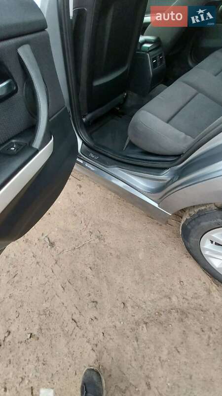 Універсал BMW 3 Series 2011 в Дерно