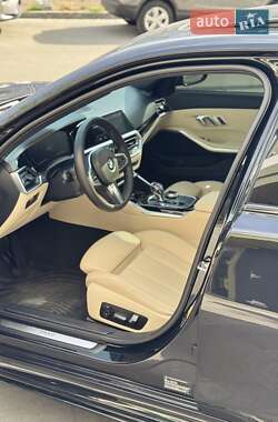Седан BMW 3 Series 2019 в 