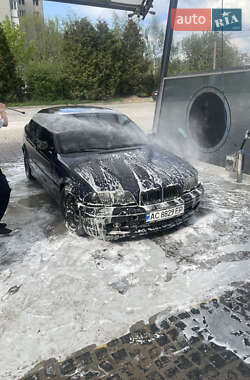 Седан BMW 3 Series 1998 в Львове