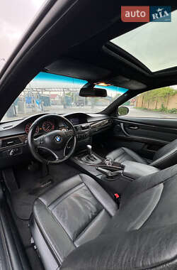 Купе BMW 3 Series 2011 в 