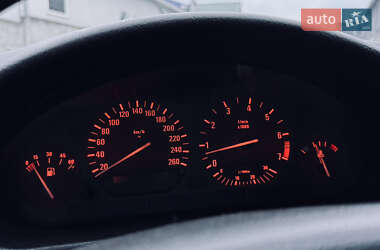 Седан BMW 3 Series 1993 в 