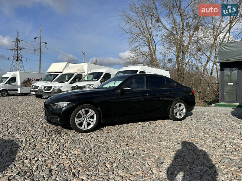Седан BMW 3 Series 2016 в Ровно