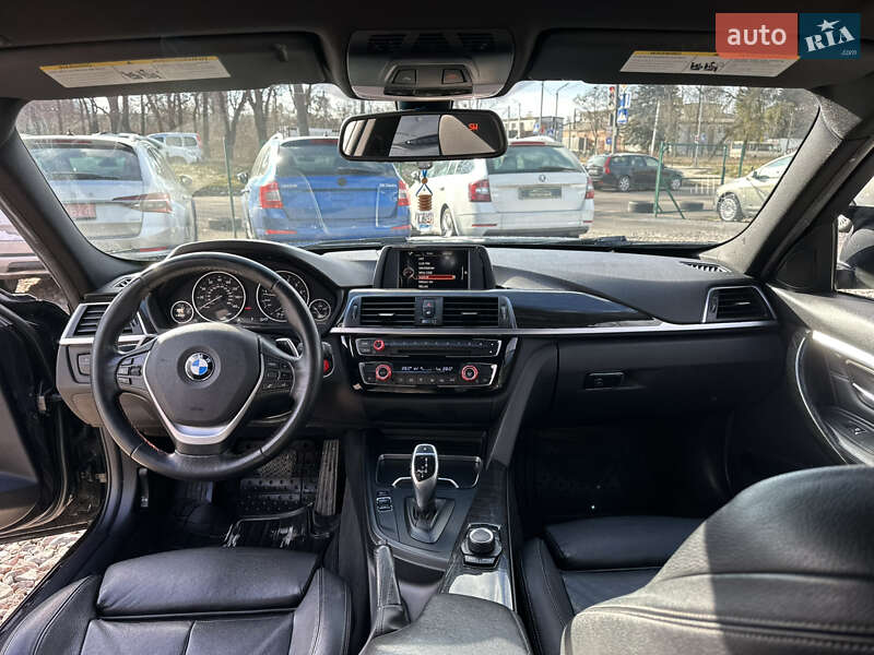 Седан BMW 3 Series 2016 в Ровно
