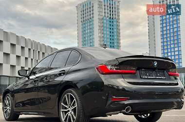 Седан BMW 3 Series 2022 в 