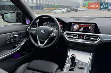 Седан BMW 3 Series 2022 в 