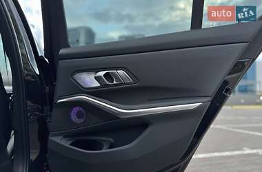 Седан BMW 3 Series 2022 в 