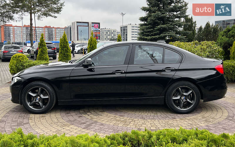 Седан BMW 3 Series 2013 в Львові