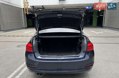 Седан BMW 3 Series 2016 в 