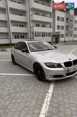 Седан BMW 3 Series 2011 в Львове