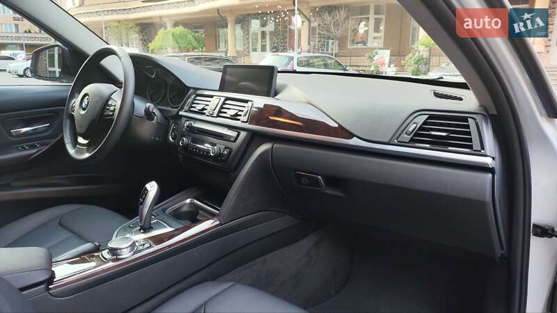 Седан BMW 3 Series 2014 в Киеве