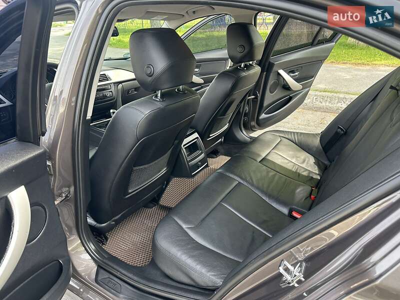 Седан BMW 3 Series 2012 в Вінниці