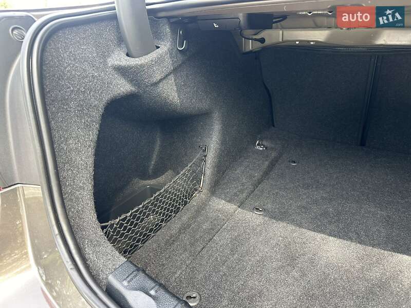 Седан BMW 3 Series 2012 в Вінниці