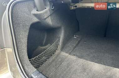 Седан BMW 3 Series 2012 в 