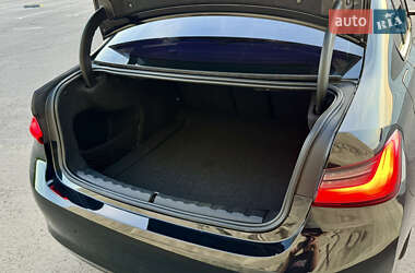 Седан BMW 3 Series 2019 в 