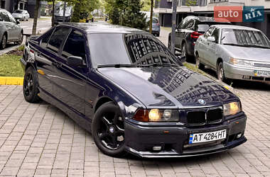 Седан BMW 3 Series 1993 в Ивано-Франковске