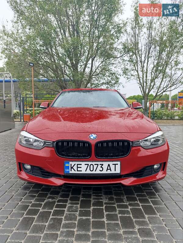 Седан BMW 3 Series 2014 в Кам'янському