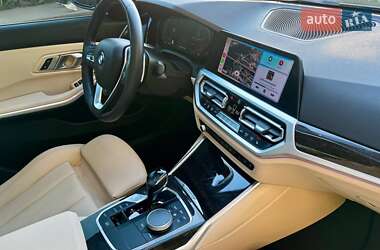 Седан BMW 3 Series 2021 в 