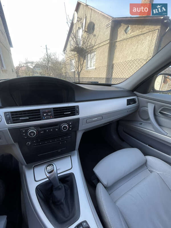 Універсал BMW 3 Series 2011 в Львові