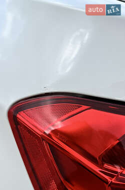 Седан BMW 3 Series 2012 в 
