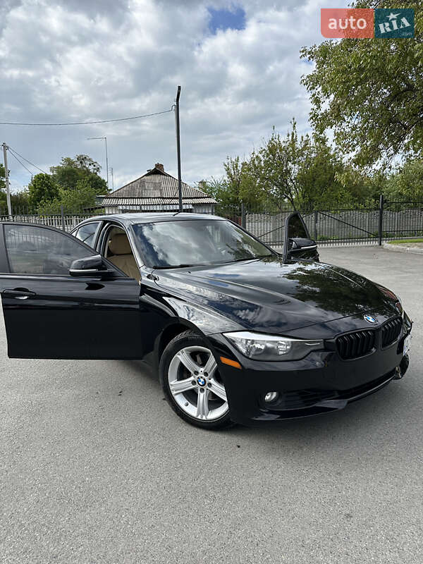 Седан BMW 3 Series 2012 в 