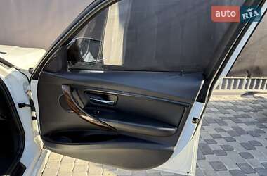 Седан BMW 3 Series 2015 в 