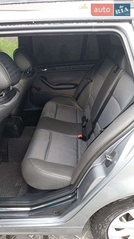 Универсал BMW 3 Series 2003 в Корце