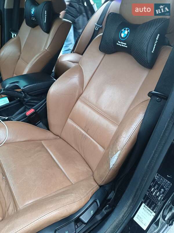 Седан BMW 3 Series 2002 в Ужгороде