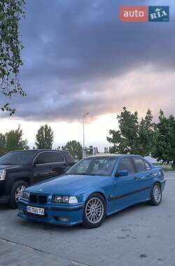 Седан BMW 3 Series 1996 в Вараші