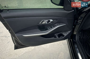 Седан BMW 3 Series 2022 в 