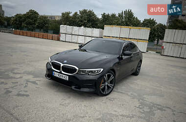 Седан BMW 3 Series 2022 в 