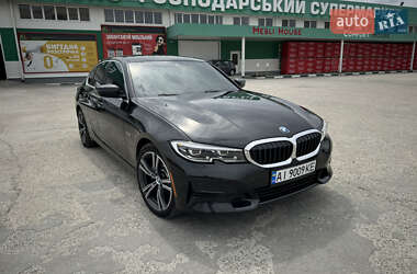 Седан BMW 3 Series 2022 в 
