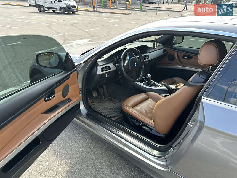 Купе BMW 3 Series 2011 в Києві