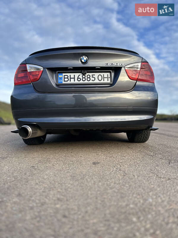 Седан BMW 3 Series 2006 в Одессе