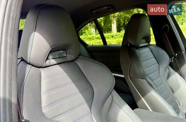 Седан BMW 3 Series 2025 в 