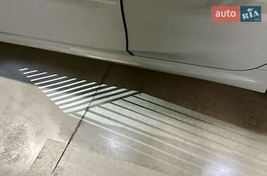 Седан BMW 3 Series 2025 в 