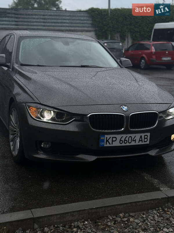 Седан BMW 3 Series 2014 в Запорожье