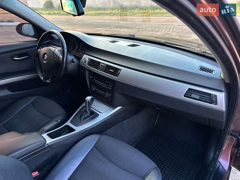 Седан BMW 3 Series 2006 в Одесі