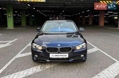 Седан BMW 3 Series 2015 в 