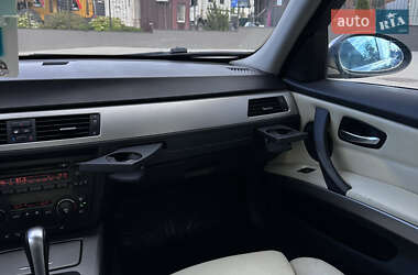 Седан BMW 3 Series 2005 в 