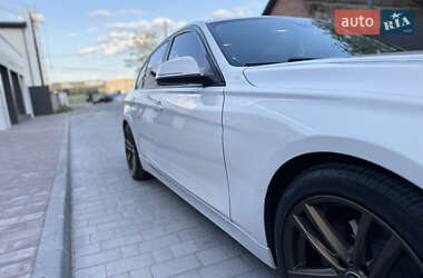 Седан BMW 3 Series 2016 в 