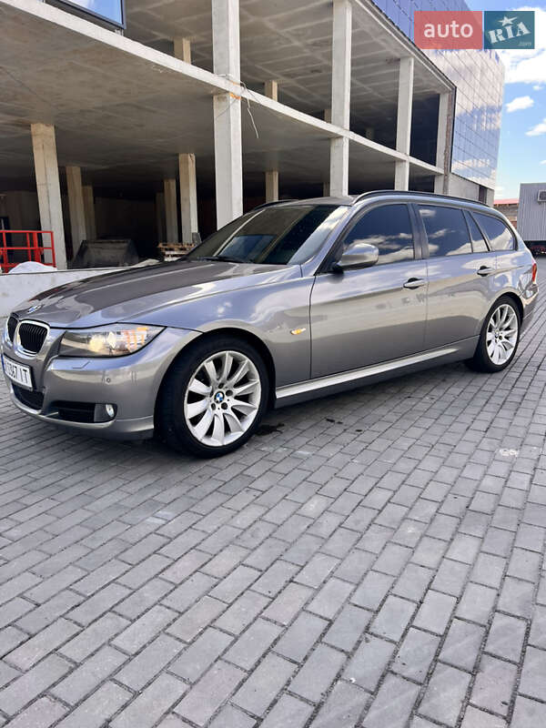 Универсал BMW 3 Series 2010 в Костополе