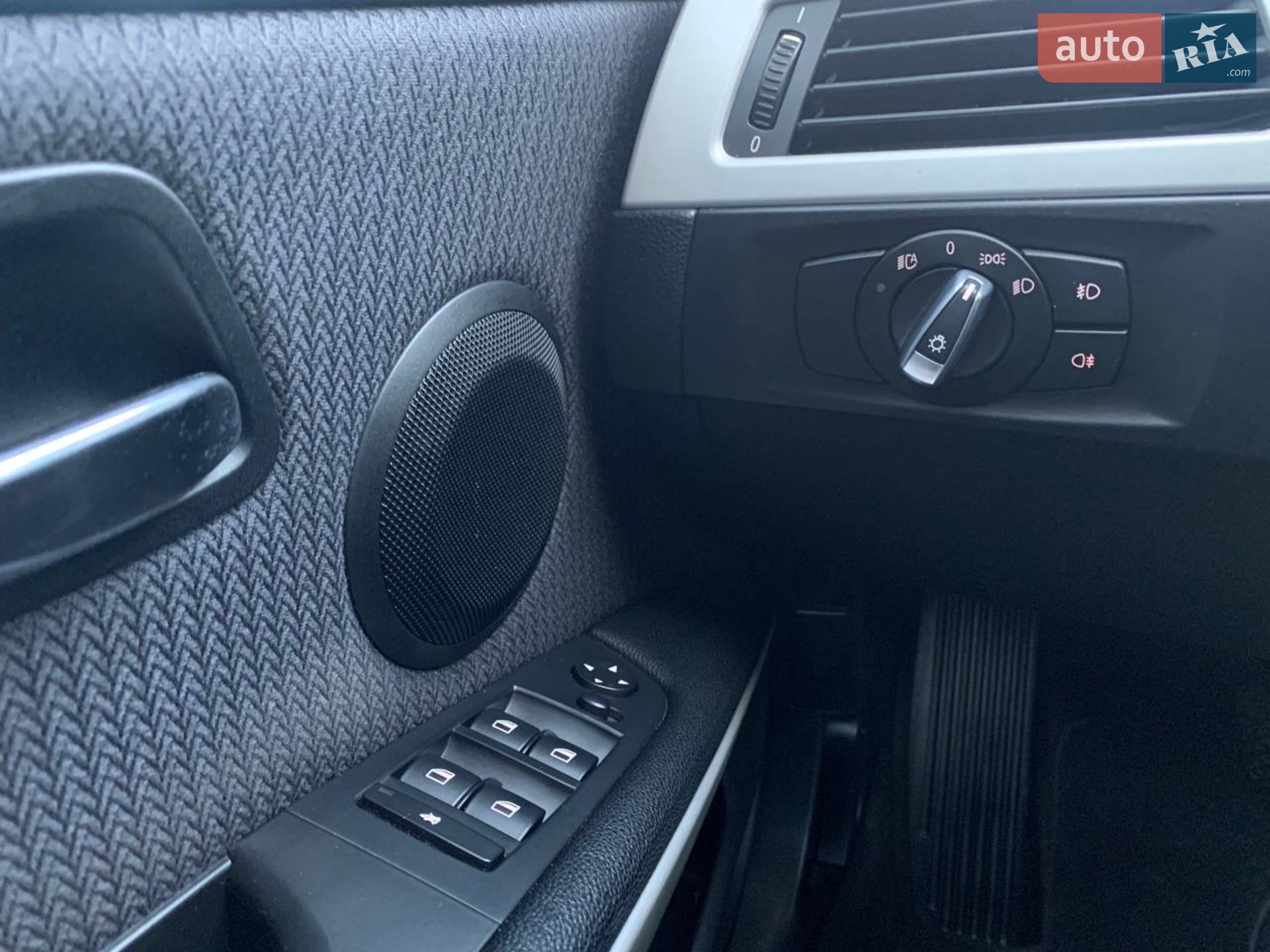 2010 BMW 3er - мініатюра 31