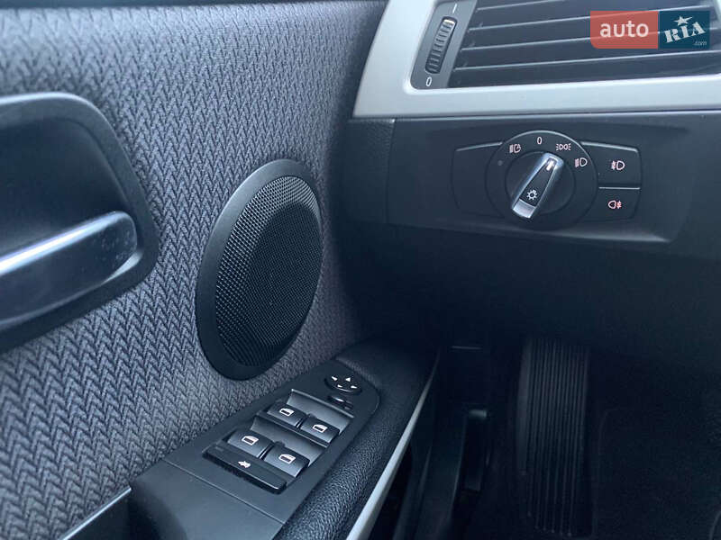 Универсал BMW 3 Series 2010 в Костополе