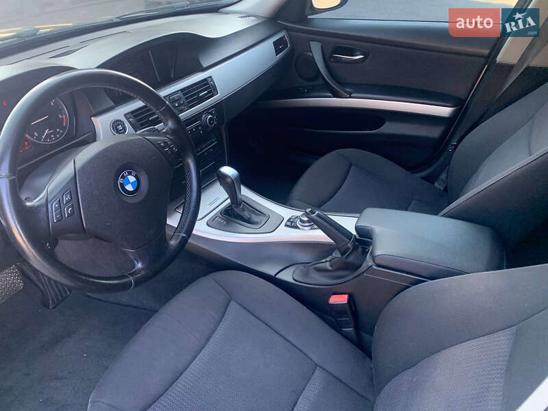 Универсал BMW 3 Series 2010 в Костополе