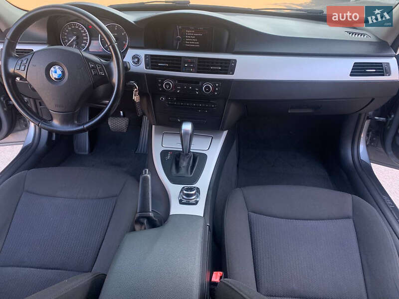 Универсал BMW 3 Series 2010 в Костополе