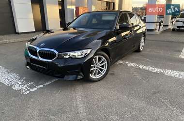 Седан BMW 3 Series 2020 в Києві