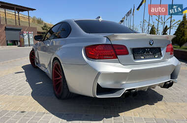 Купе BMW 3 Series 2011 в 